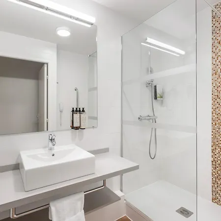 Hotel Royal Regency Paris 3*