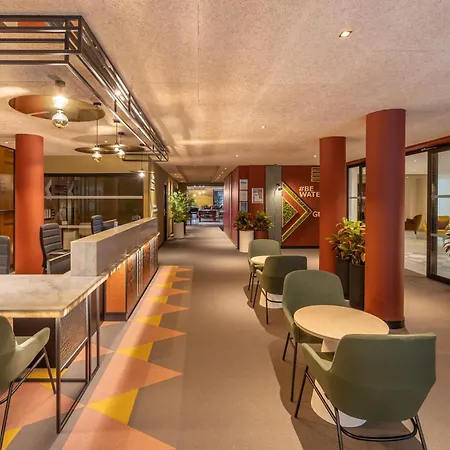 Royal Regency Paris Hotel 4*