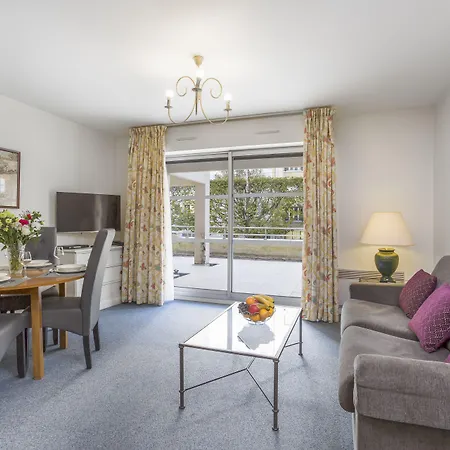 Royal Regency Paris 호텔 3*