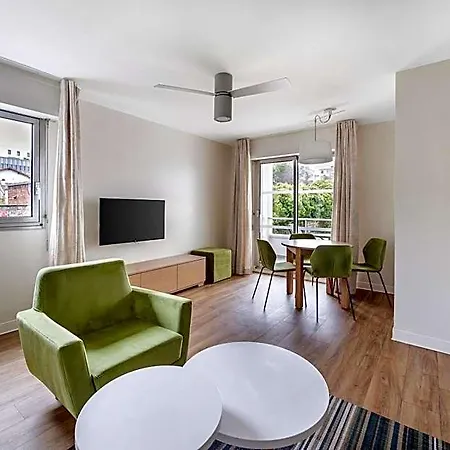 Royal Regency Paris 호텔 3*