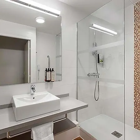 Royal Regency Paris 3*