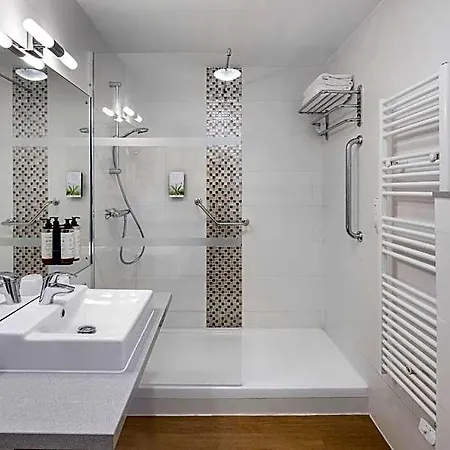 Royal Regency Paris 3*