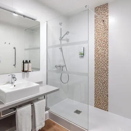 Royal Regency Paris 3*